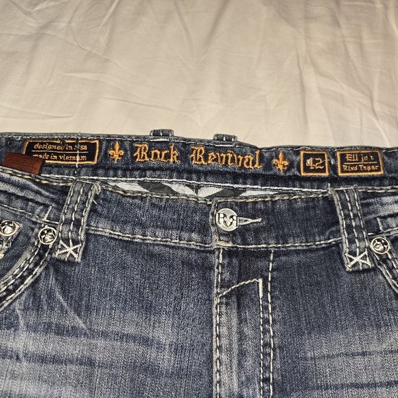 Rock Revival Jeans - Picture 2 of 3